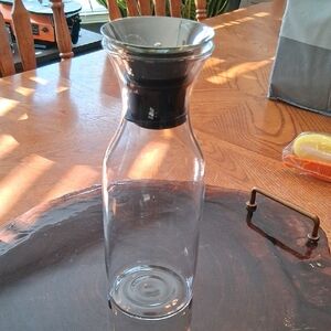Stylish Glass Carafe with Stainless Steel Lid